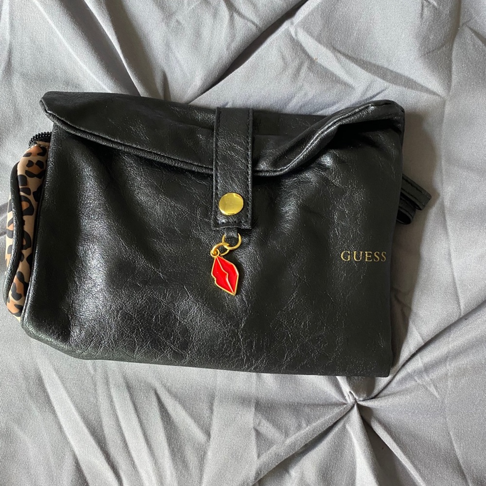 Guess make up bag/jewelry holder